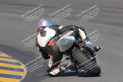 media/Nov-06-2022-SoCal Trackdays (Sun) [[208d2ccc26]]/Turn 10 Backside (1030am)/